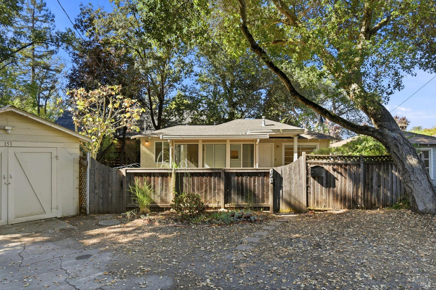 151 Glenwood Court