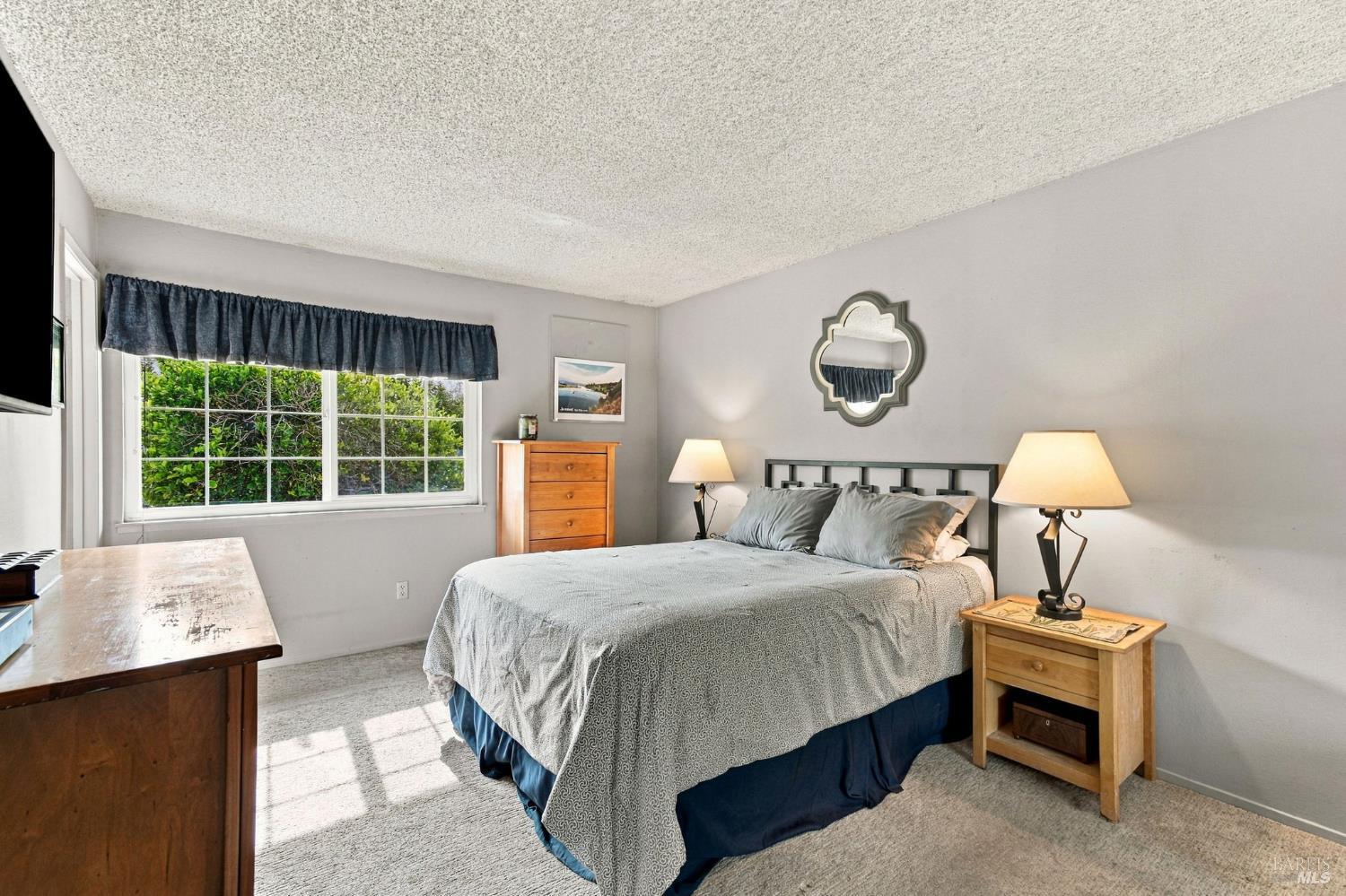 8252 Valley View Drive