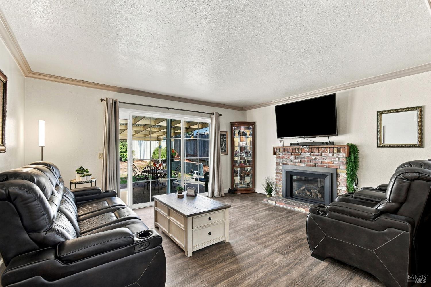 8252 Valley View Drive
