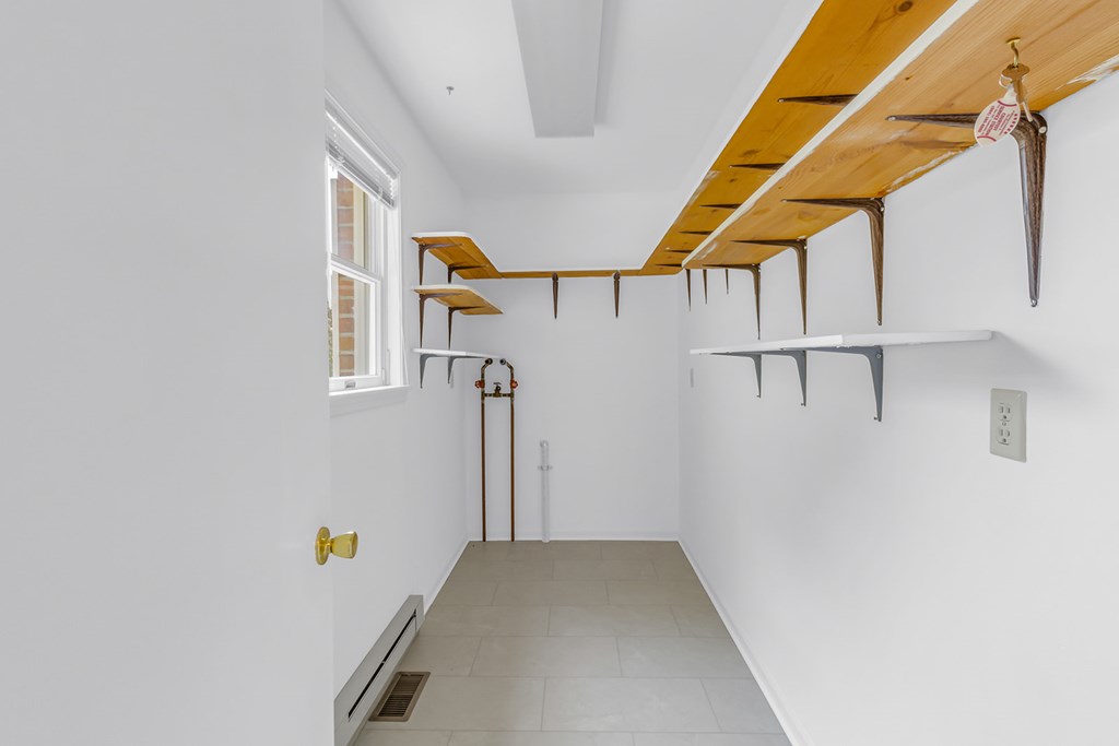 284 Bridgeman Dr