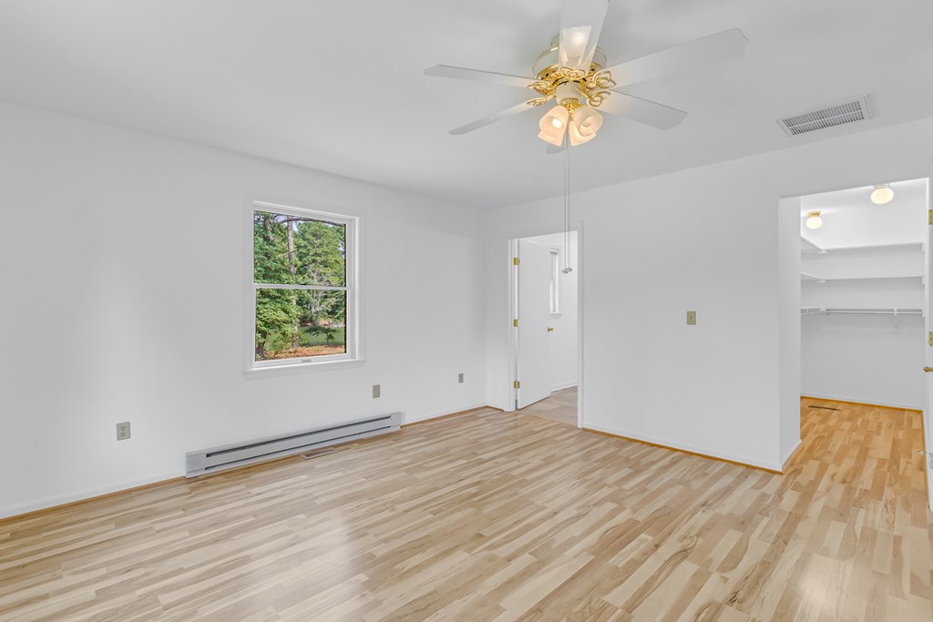 284 Bridgeman Dr