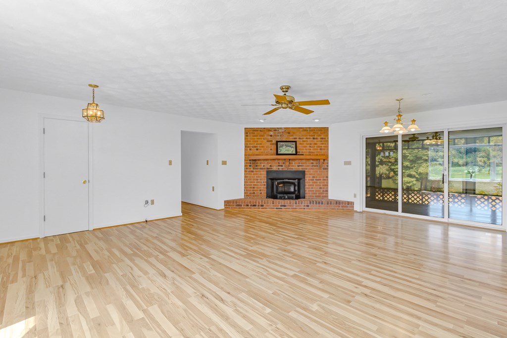 284 Bridgeman Dr