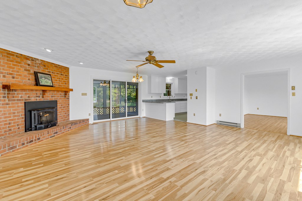 284 Bridgeman Dr