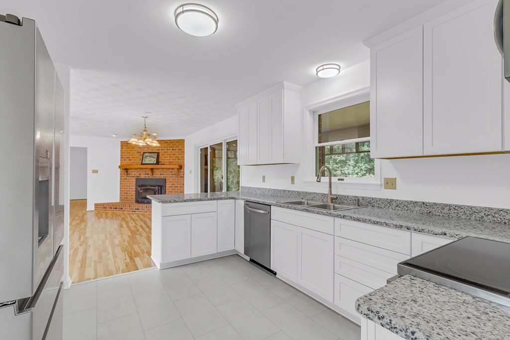 284 Bridgeman Dr