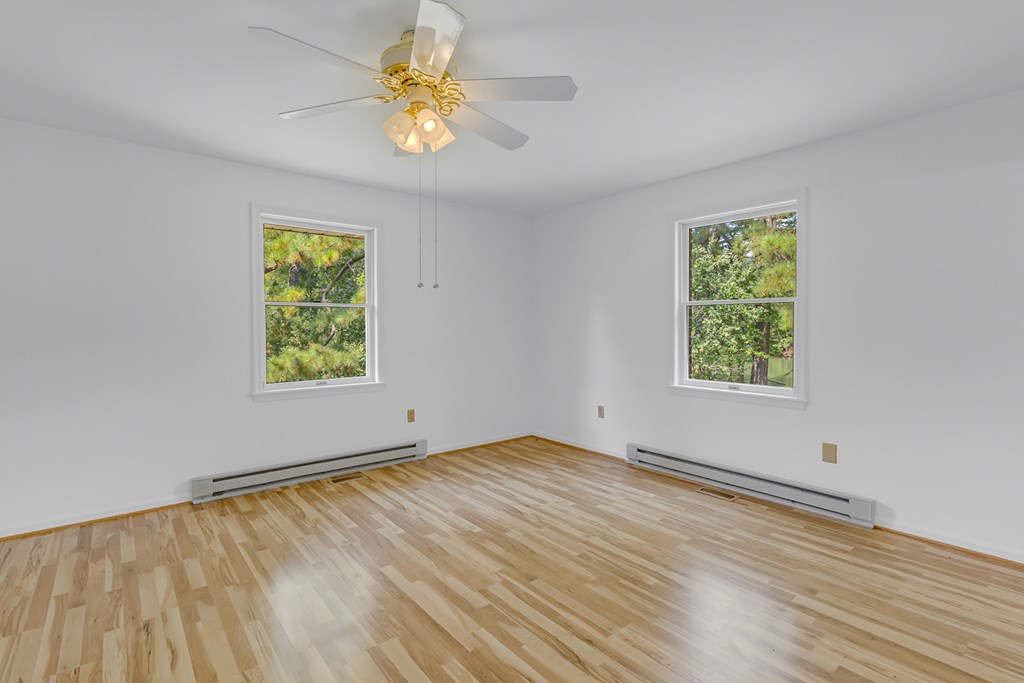 284 Bridgeman Dr