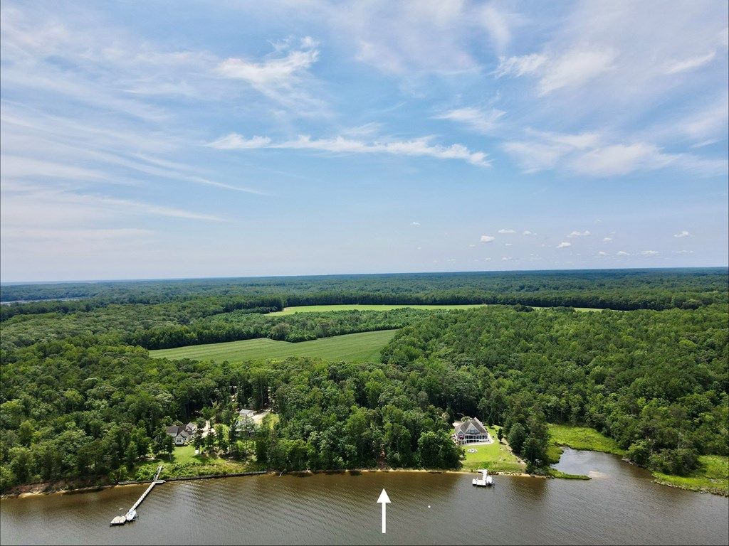 2 Hinton Farm Ln