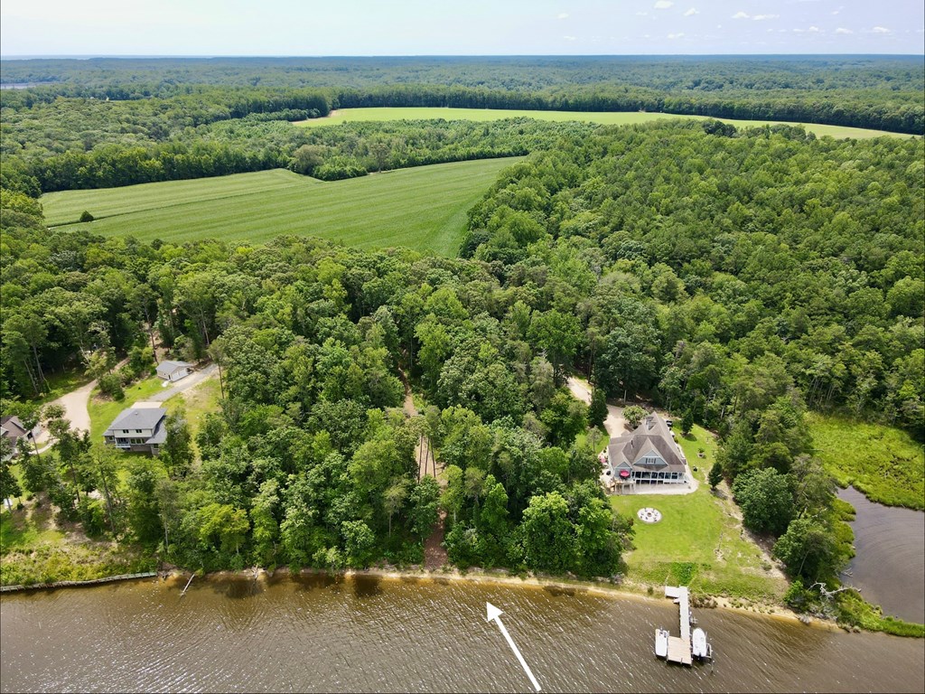 2 Hinton Farm Ln