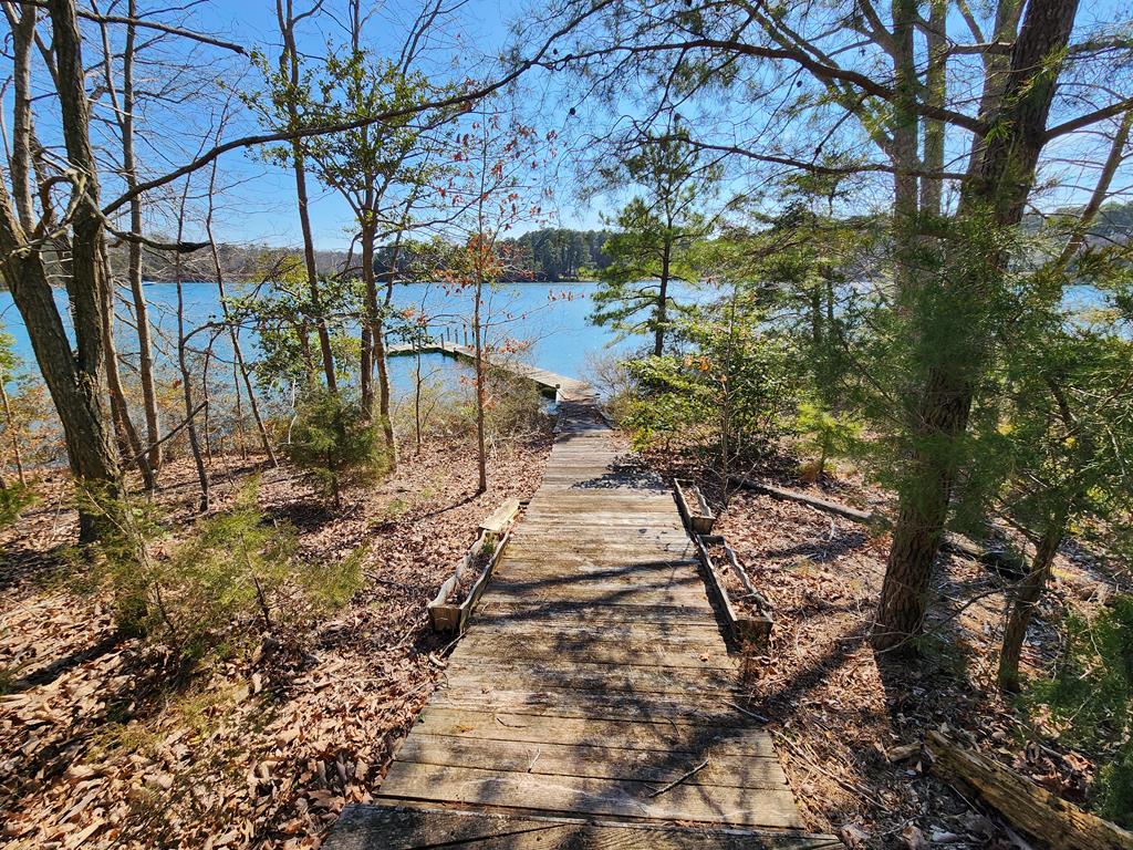 559 Lee Dale Drive