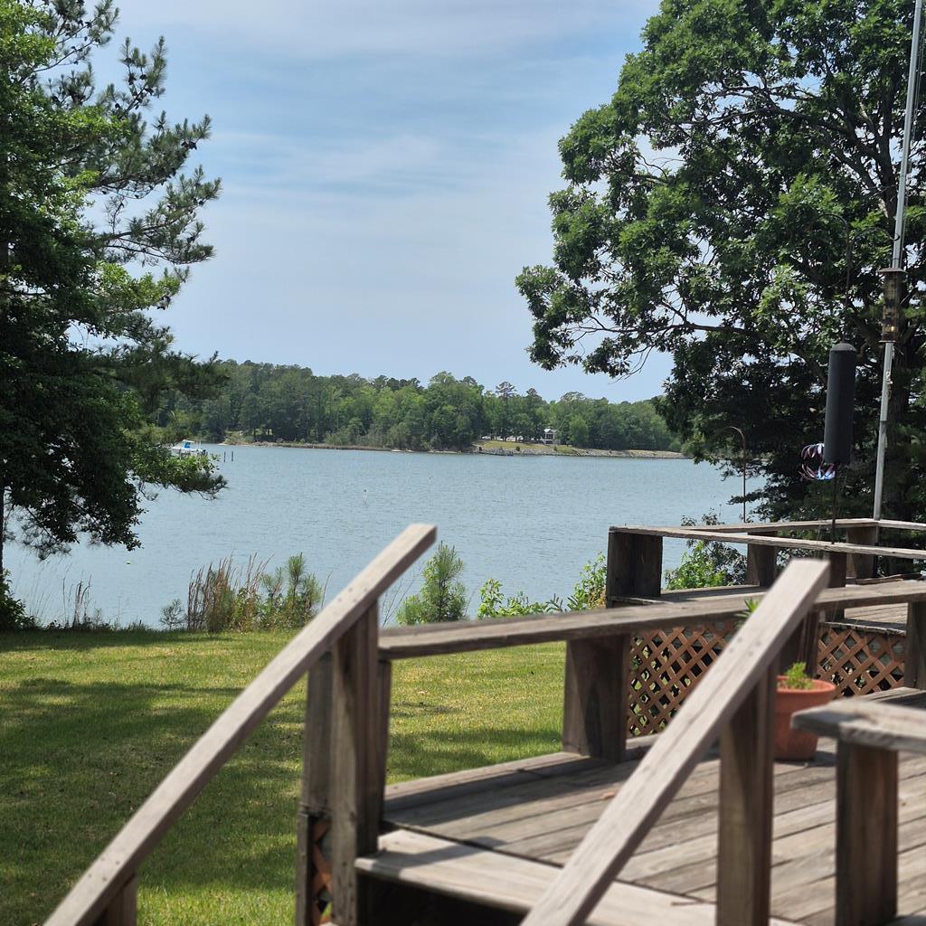 559 Lee Dale Drive