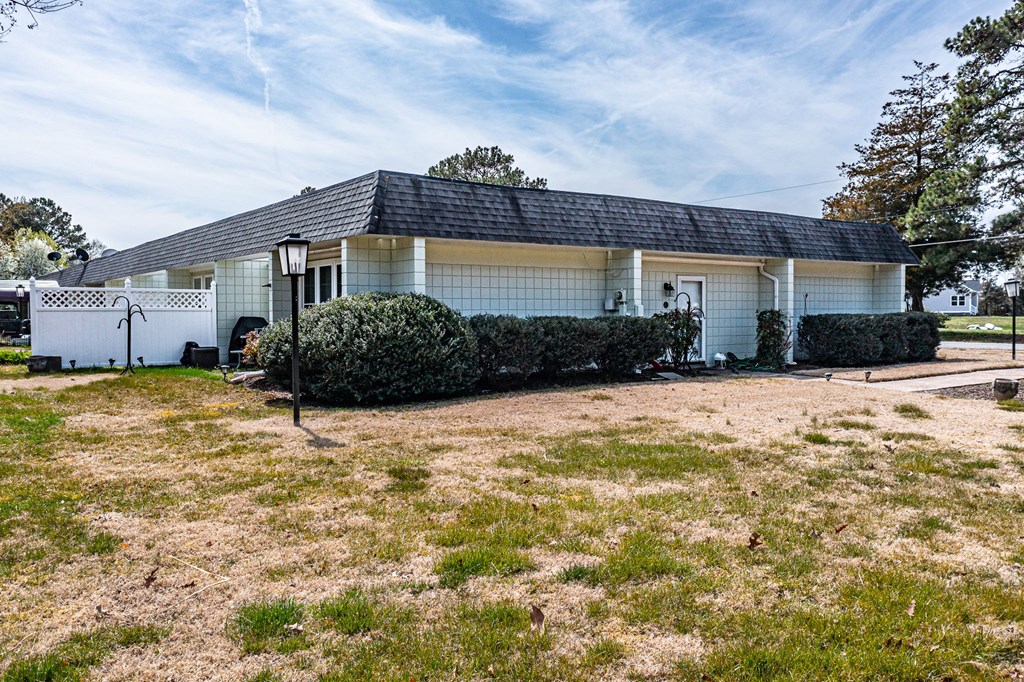 195 South Drive