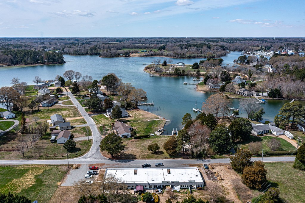 195 South Drive