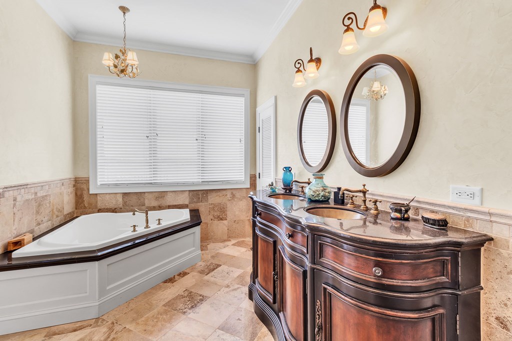 2539 Lighthouse View Drive