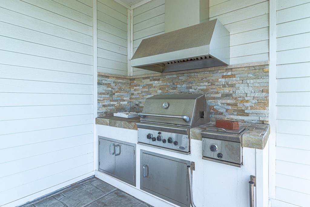 2539 Lighthouse View Drive