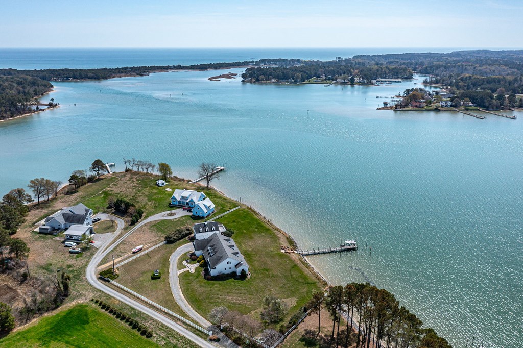 2539 Lighthouse View Drive