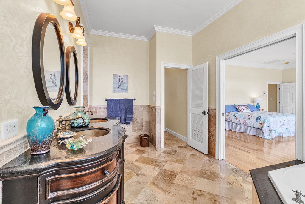 2539 Lighthouse View Drive