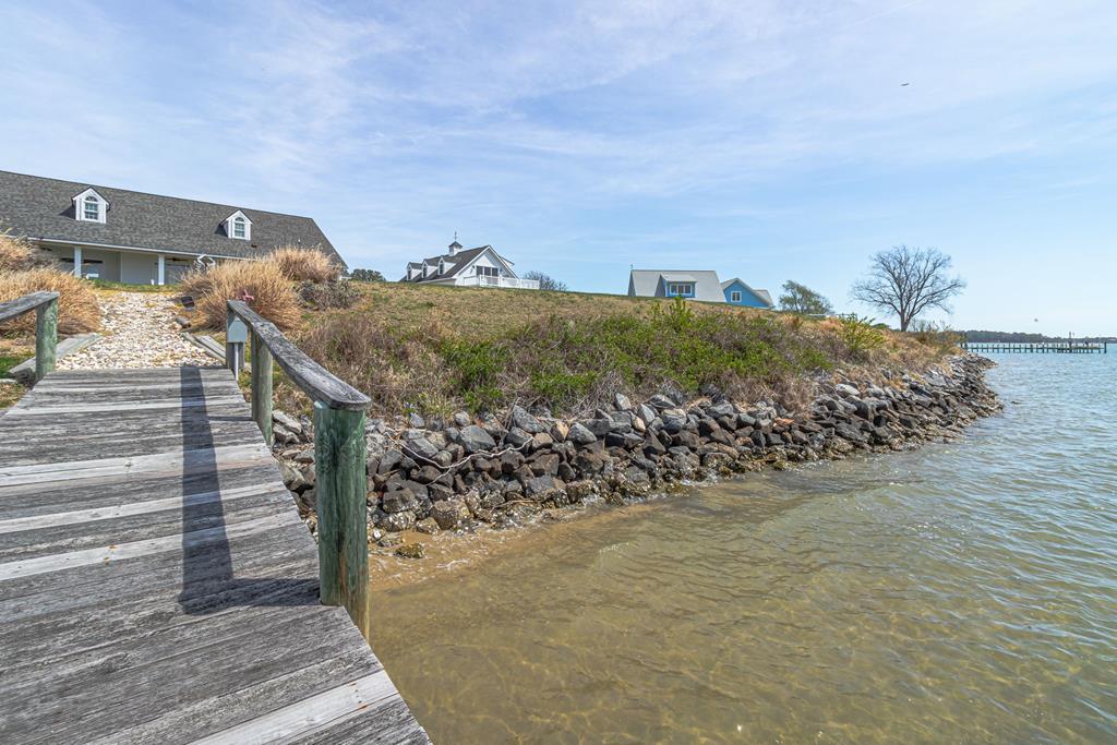 2539 Lighthouse View Drive