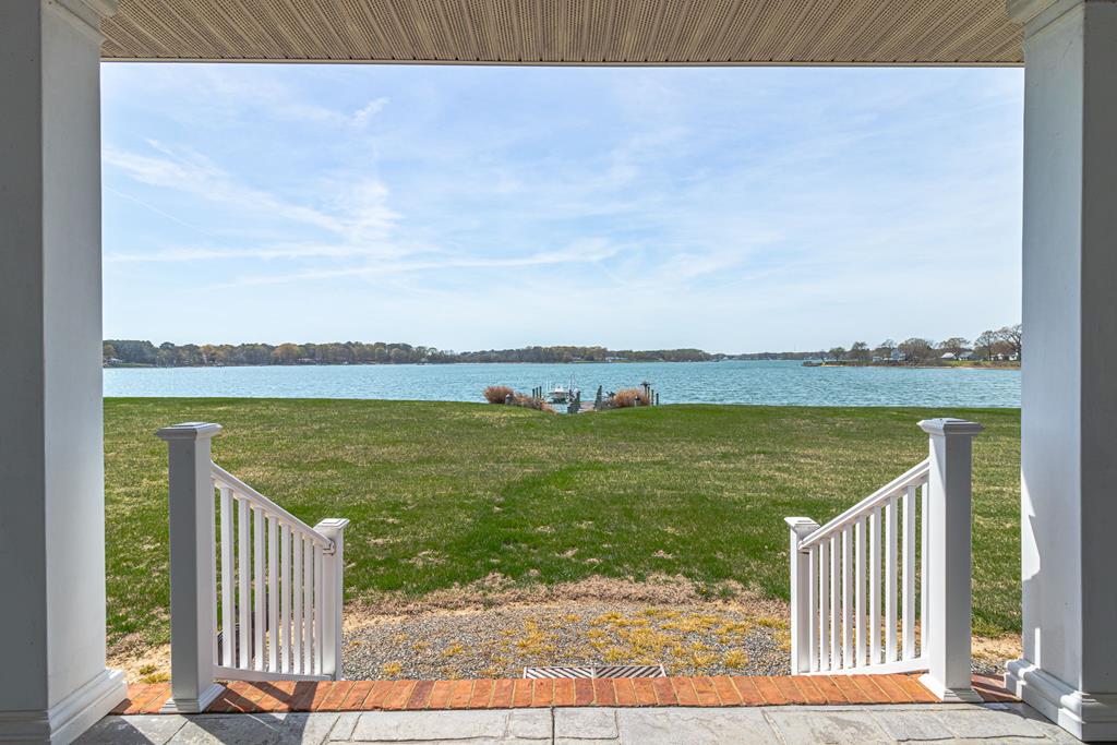 2539 Lighthouse View Drive