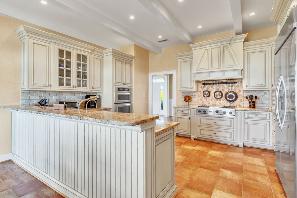 2539 Lighthouse View Drive