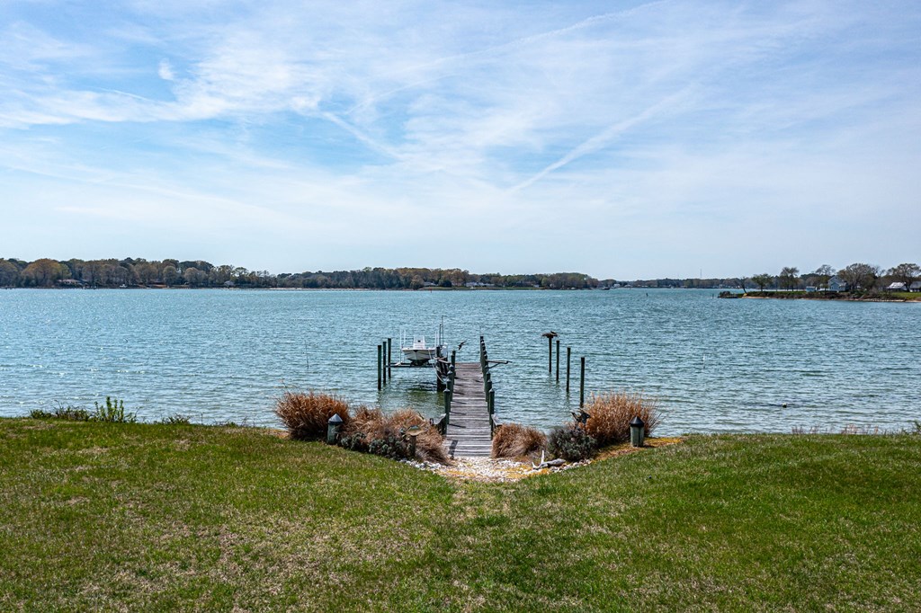 2539 Lighthouse View Drive