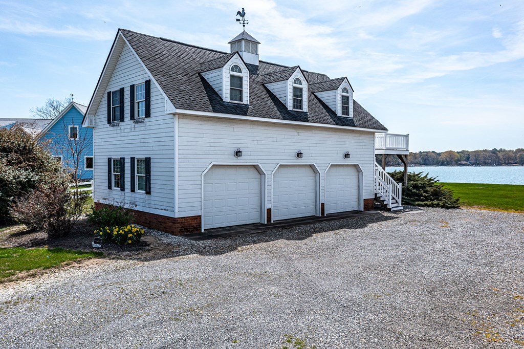 2539 Lighthouse View Drive