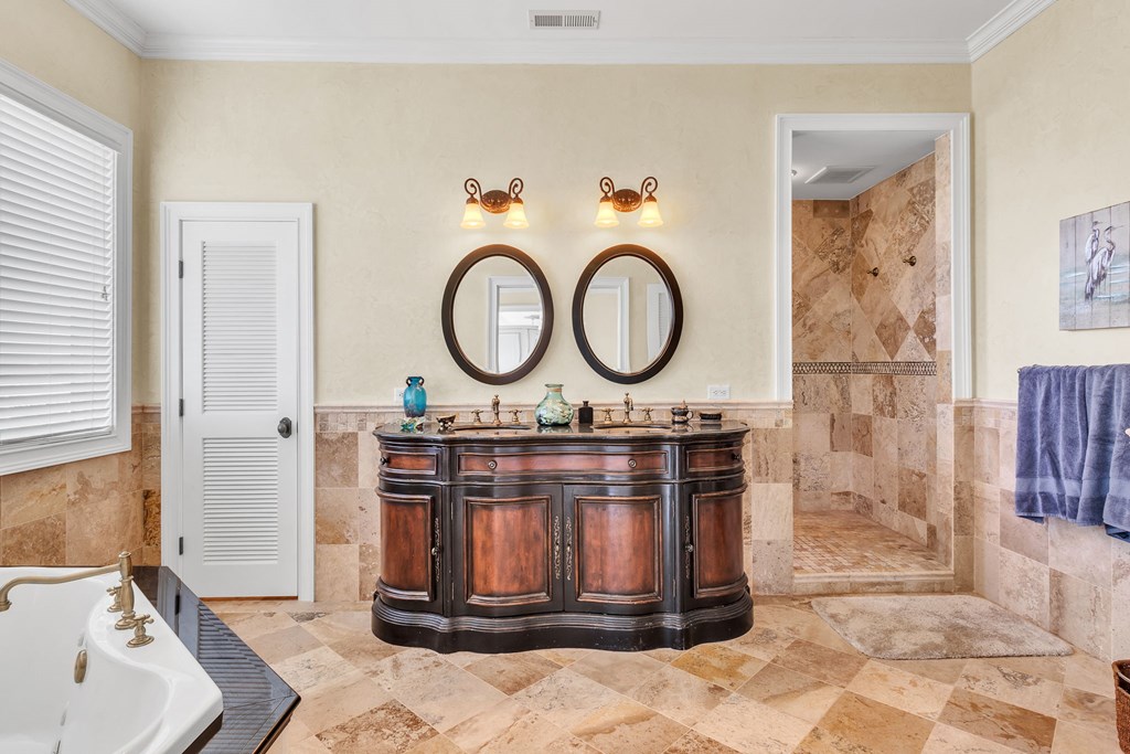 2539 Lighthouse View Drive