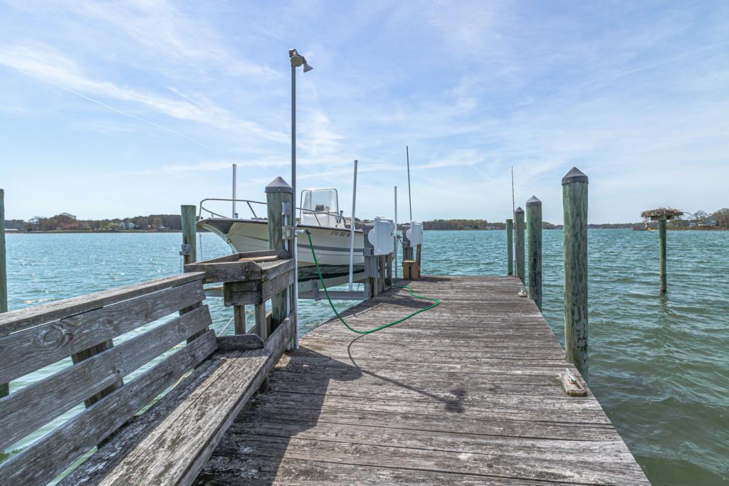 2539 Lighthouse View Drive