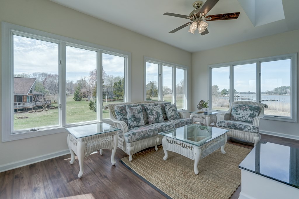 284 Palmer Dr