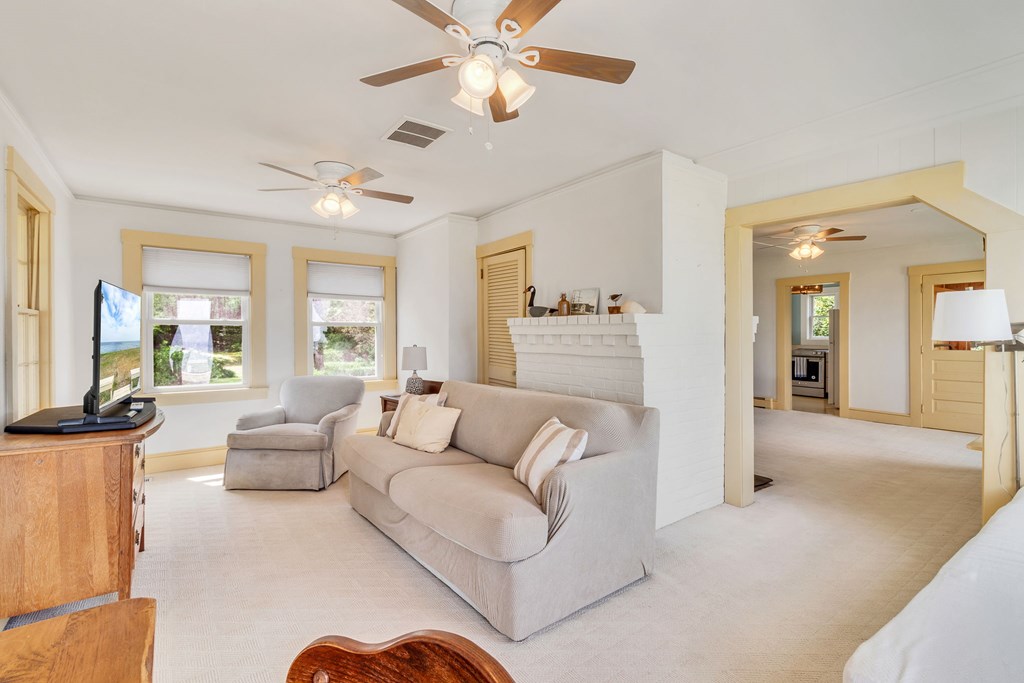 207 Cabell Lane
