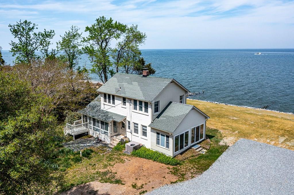 207 Cabell Lane