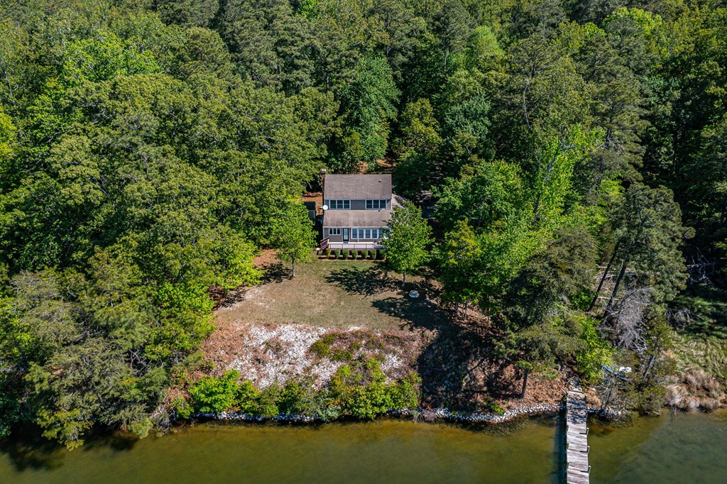 1121 Browns Lane