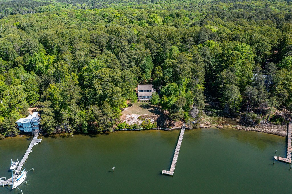1121 Browns Lane