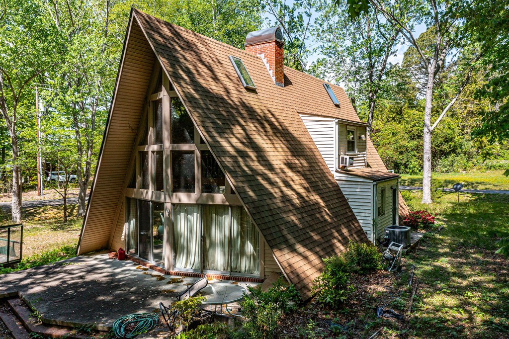 680 River View Road