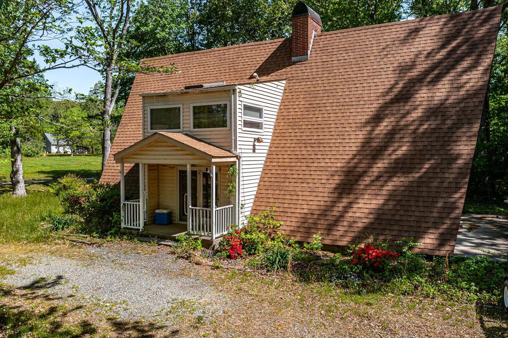 680 River View Road