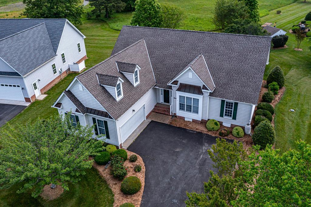 48 Old Field Road
