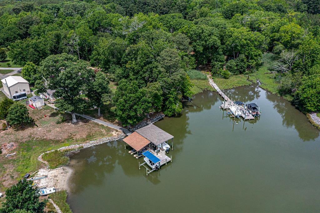 47 Edgewater Drive