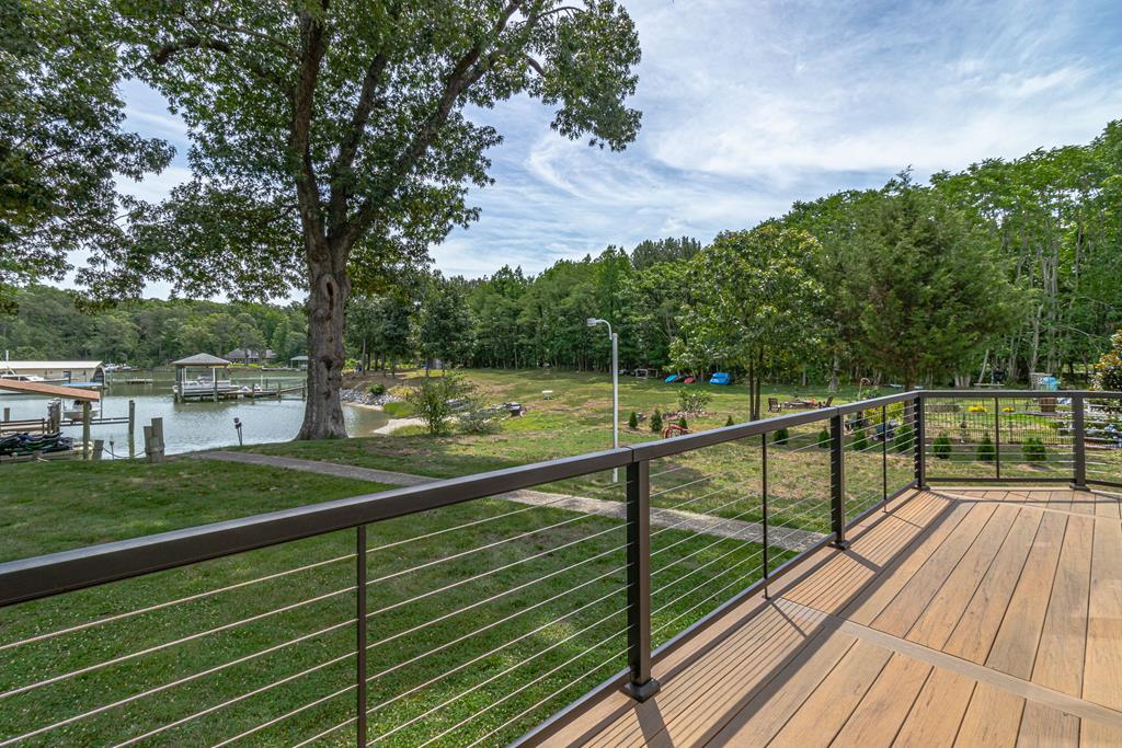 47 Edgewater Drive