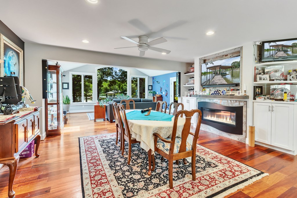 47 Edgewater Drive