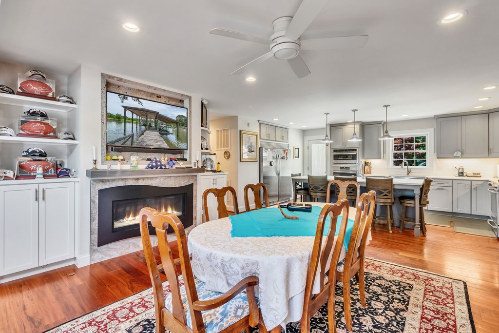 47 Edgewater Drive