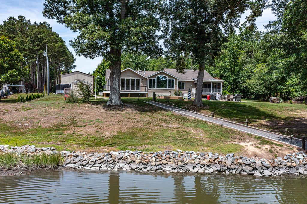 47 Edgewater Drive
