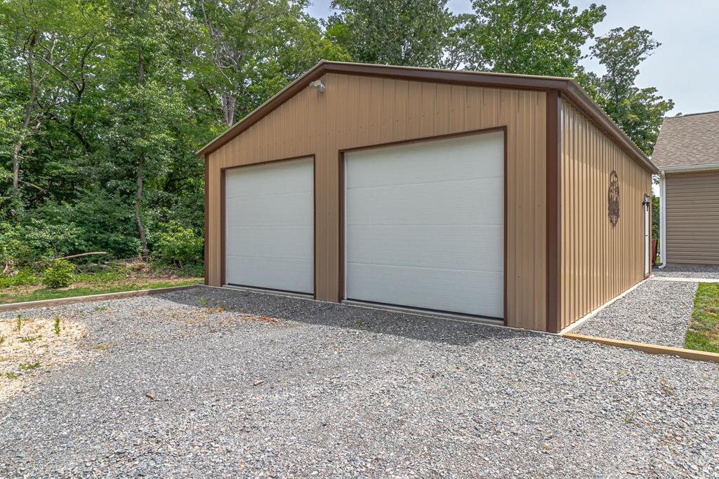47 Edgewater Drive