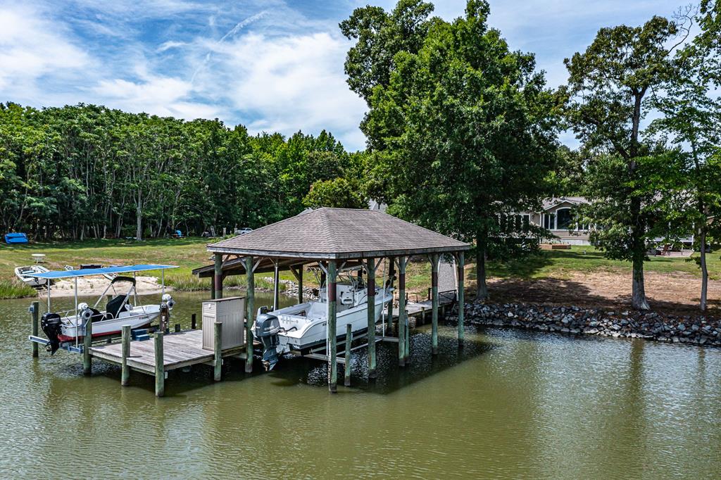 47 Edgewater Drive