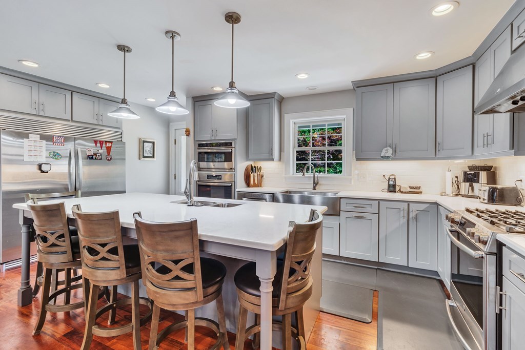 47 Edgewater Drive