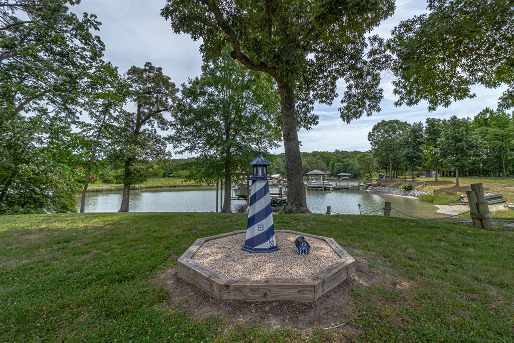 47 Edgewater Drive