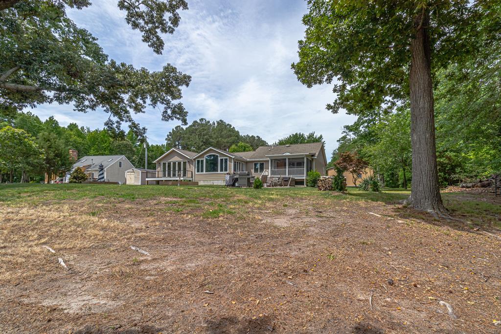 47 Edgewater Drive