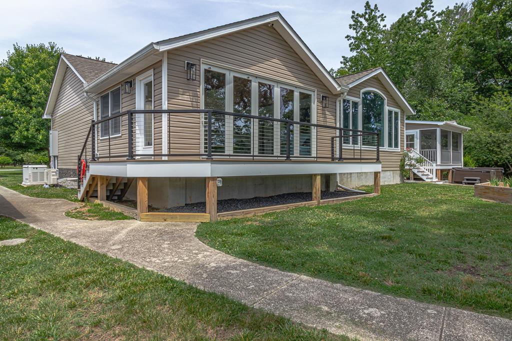 47 Edgewater Drive