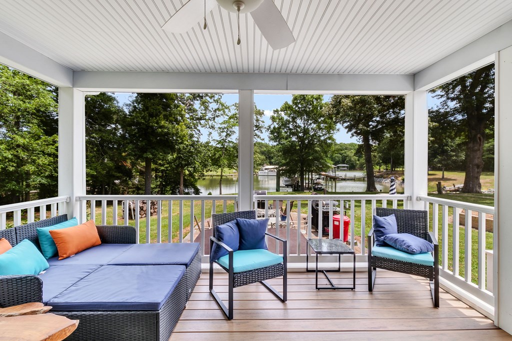 47 Edgewater Drive