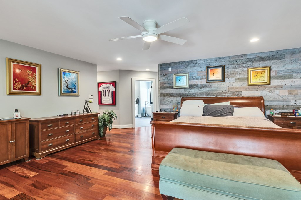 47 Edgewater Drive
