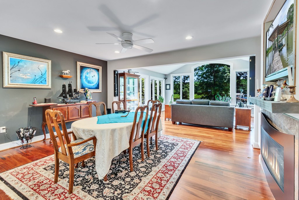 47 Edgewater Drive
