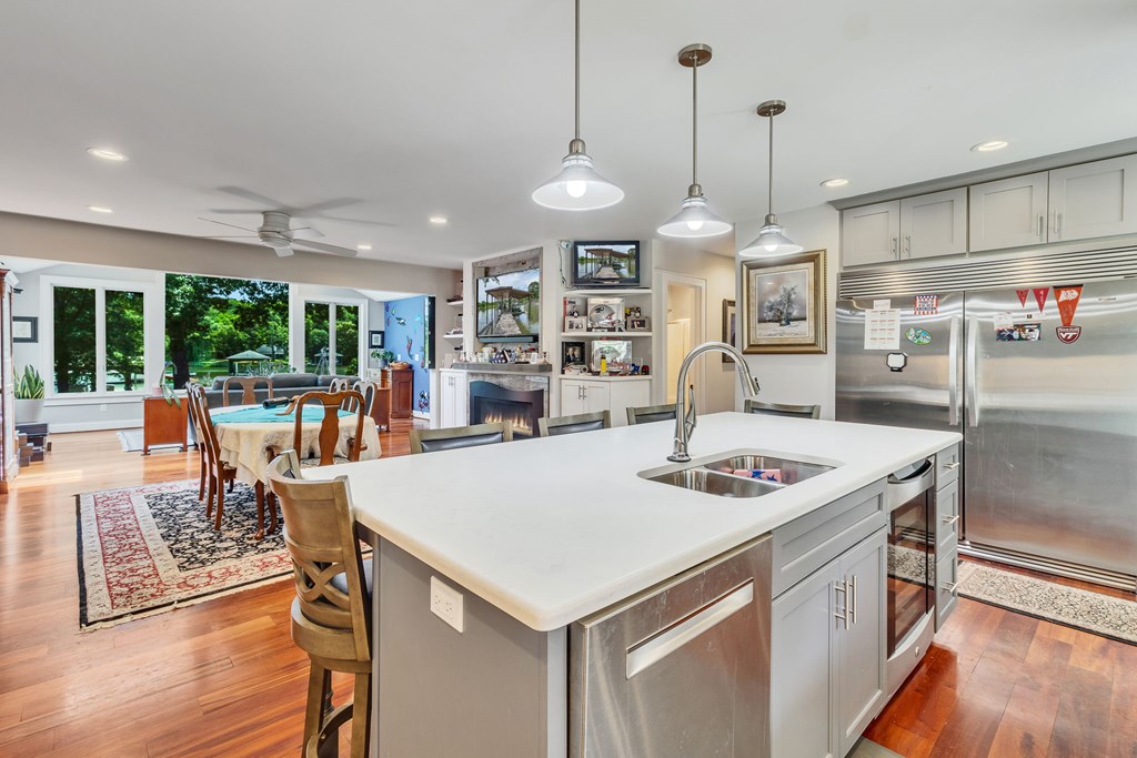 47 Edgewater Drive