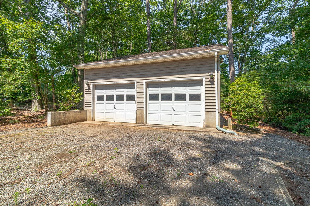 105 Emerald Cove Road